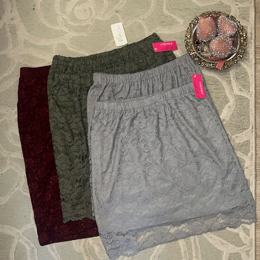 NWT🌷XHILARATION & FOREVER 21🌷Bundle 5 burgundy, olive, gray stretch lace skirts